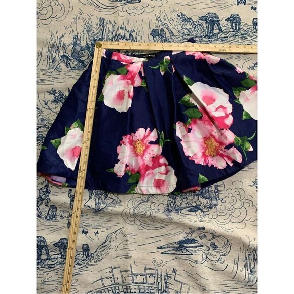 NEW WITH TAGS Beautiful Lady’s Sequin Hearts Womens Navy Floral Print midi A-Lin - Picture 9 of 9